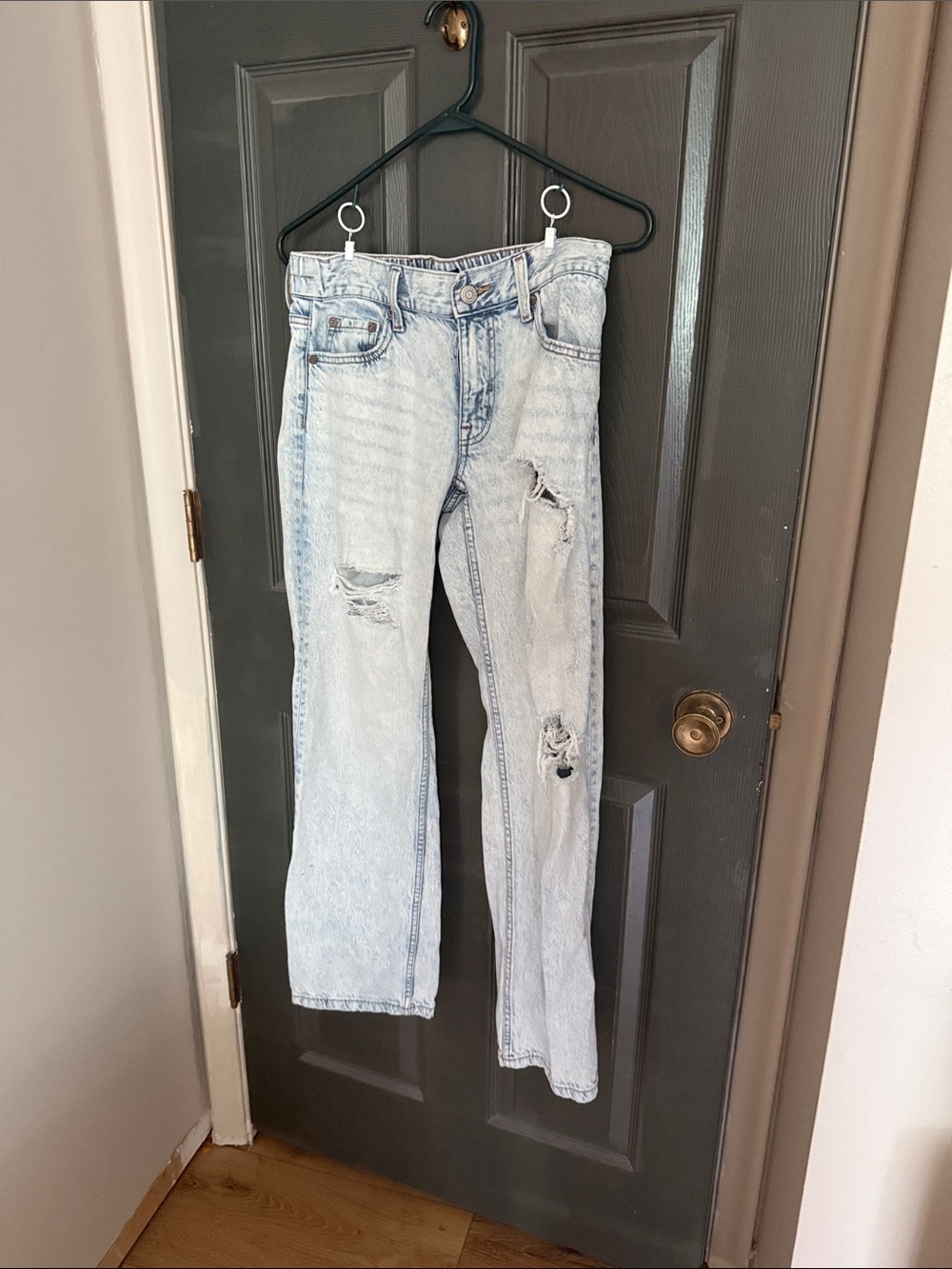 Aeropostale Light Blue Distressed Straight-Leg Jeans